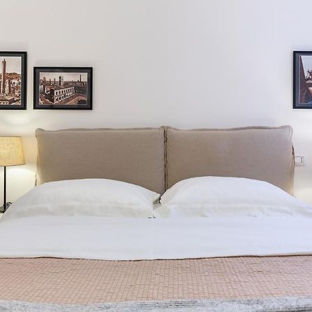 Bologna Piazza Del Nettuno Apartment Eksteriør bilde